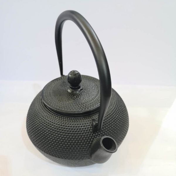 手工铸铁壶